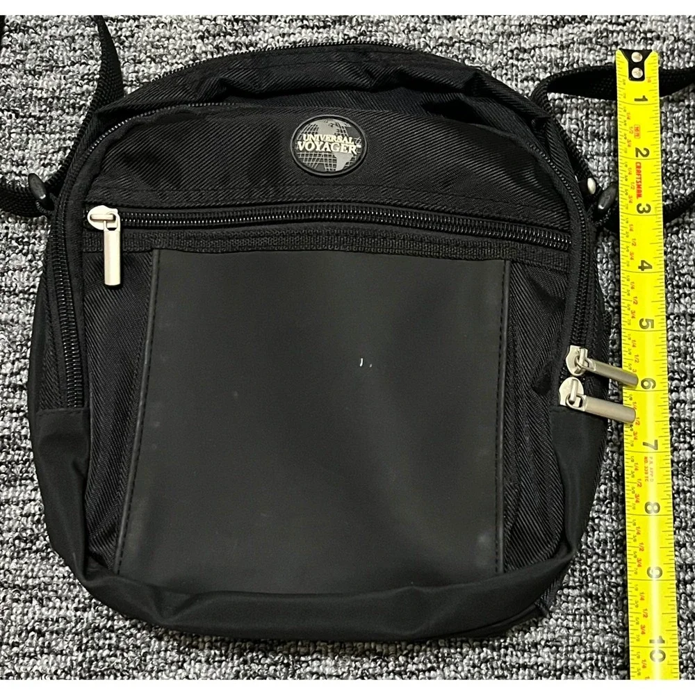 Universal Voyager Black Nylon Crossbody Travel Bag Padded Strap Messenger